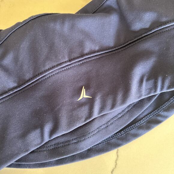 Old Navy Active Blue Go-Dry Skort with Built-In Shorts - Small - Picture 3 of 5